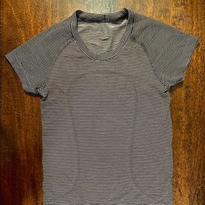 Lululemon Swiftly Tech Short Sleeve Striped Shirt